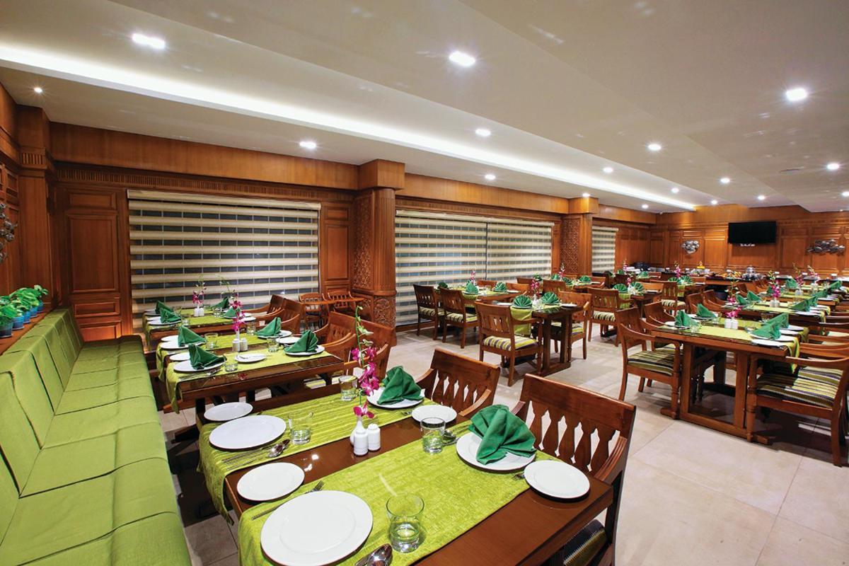Hotel Le Maritime Kochi Exterior foto