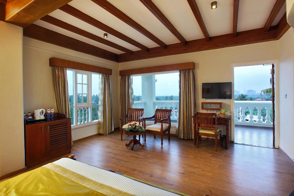 Hotel Le Maritime Kochi Exterior foto